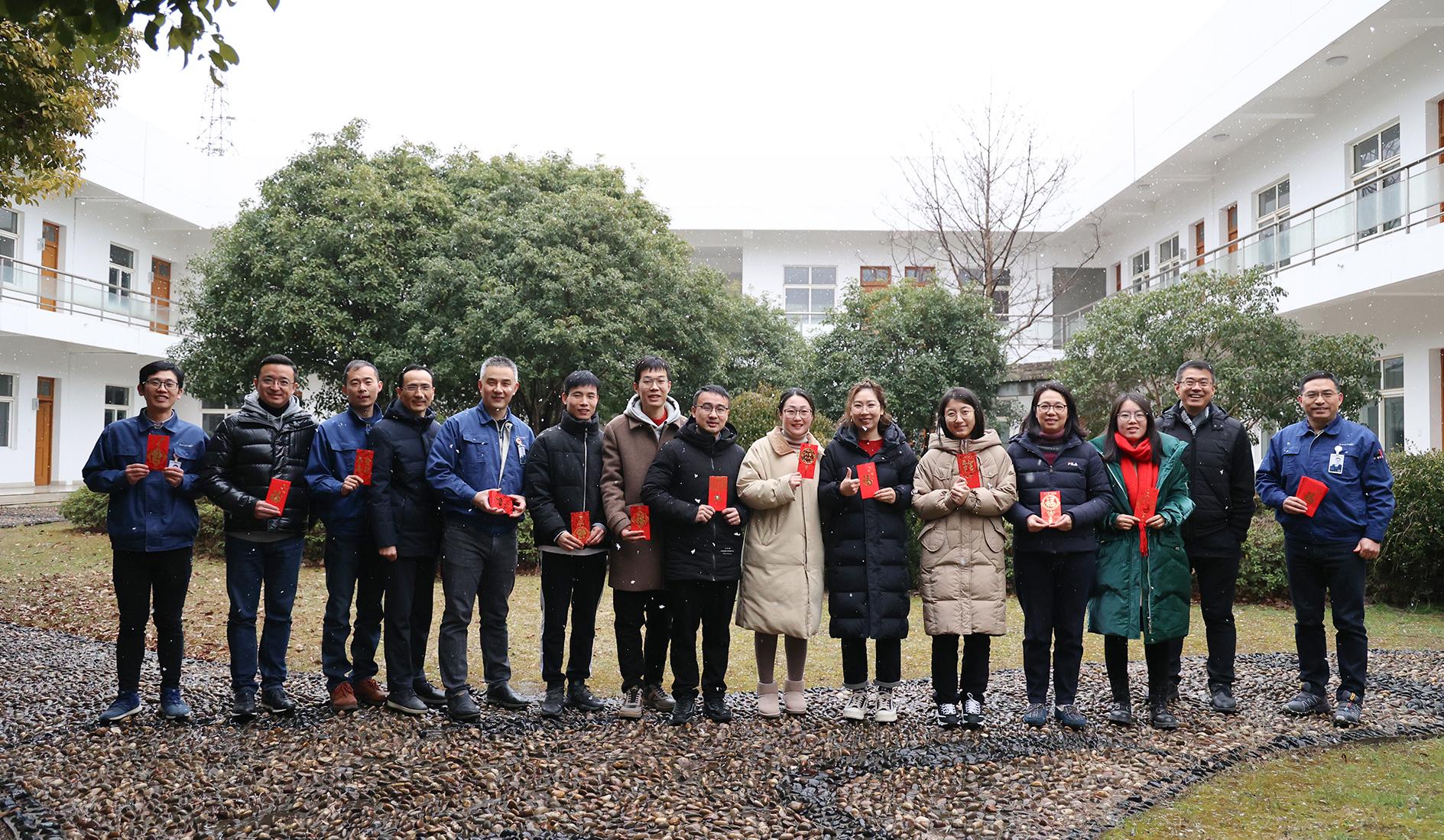 瑞雪兆豐年！虎力全開(kāi)，開(kāi)工大吉！